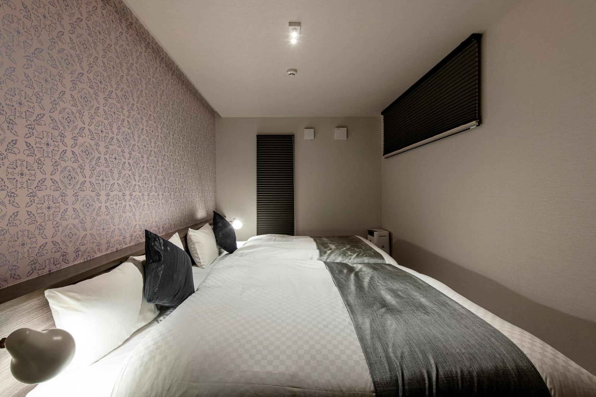 Hotel Mastay Jingumichi Киото Екстериор снимка